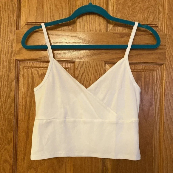 Shein White Fitted Stretch Sleeveless Everyday Tank Top Casual M Basic - Picture 1 of 5